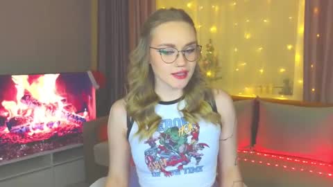 Snapshot of aurora_golden chatting on 24, 1, 2025 Kate online show from 24, 1, 2025