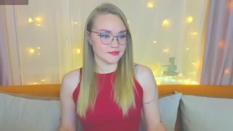 Snapshot of aurora_golden chatting on 15, 2, 2025 Kate online show from 15, 2, 2025