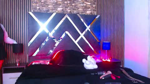 aurora_hs online show from 19, 9, 2025