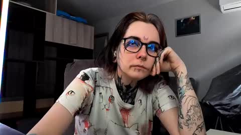 Milana online show from 2, 10, 2025