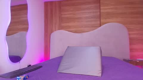 Snapshot of auroraa_miller chatting on 18, 3, 2026 auroraa_miller online show from 18, 3, 2026