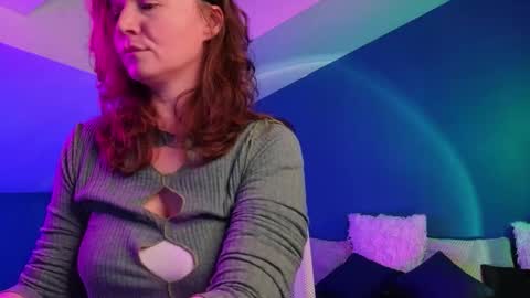 auroraborealis__ online show from 18, 12, 2025