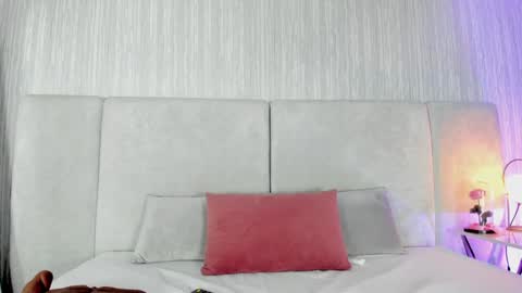 Snapshot of auroradurand chatting on 22, 12, 2024 ...  ... online show from 22, 12, 2024