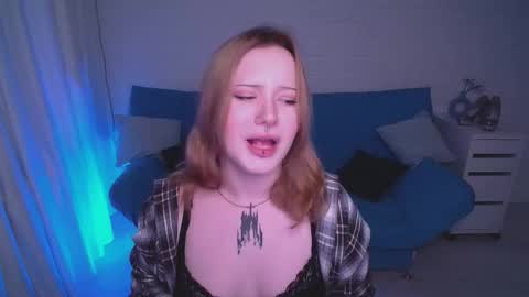 Snapshot of auroramour chatting on 17, 10, 2025 Aurora online show from 17, 10, 2025