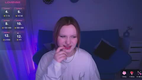 Snapshot of auroramour chatting on 21, 10, 2025 Aurora online show from 21, 10, 2025