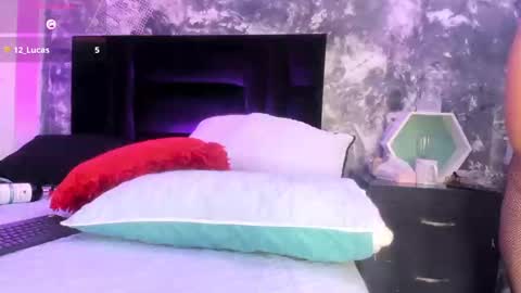 Aurora Rojas online show from 24, 2, 2025