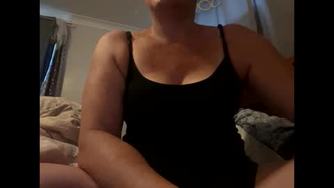 Milf4u online show from 16, 1, 2026