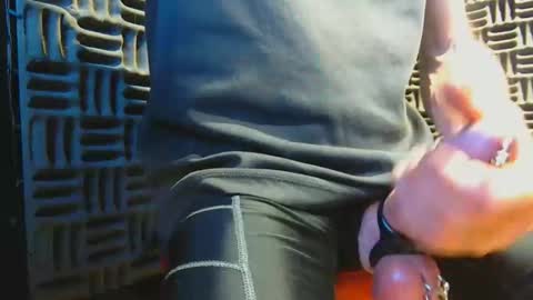 Snapshot of aussieraz chatting on 9, 4, 2026 aussieraz online show from 9, 4, 2026