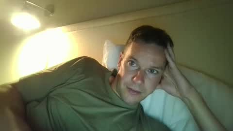 Snapshot of aussiesurfer0000 chatting on 3, 1, 2025 aussiesurfer0000 online show from 3, 1, 2025