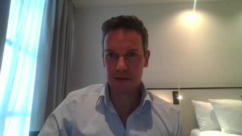 Snapshot of aussiesurfer0000 chatting on 10, 2, 2025 aussiesurfer0000 online show from 10, 2, 2025