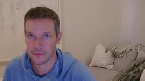 Snapshot of aussiesurfer0000 chatting on 22, 4, 2026 aussiesurfer0000 online show from 22, 4, 2026