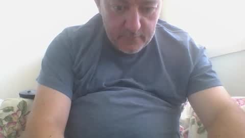 Snapshot of aussiesydguy chatting on 24, 10, 2025 chatbateaussie online show from 24, 10, 2025