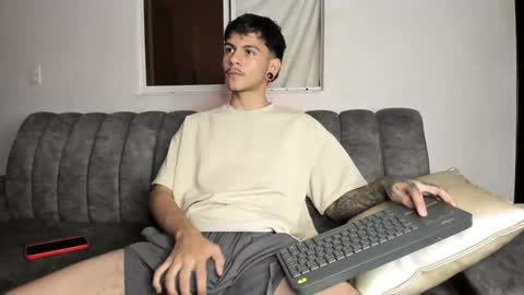 Snapshot of austin_falcon chatting on 28, 12, 2024 Austin online show from 28, 12, 2024