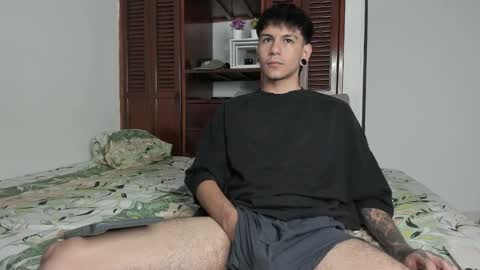 Snapshot of austin_falcon chatting on 29, 10, 2025 Austin online show from 29, 10, 2025