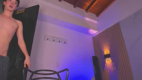 Snapshot of austin_rouse chatting on 9, 1, 2026 austin_rouse online show from 9, 1, 2026