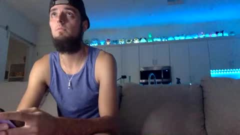 Snapshot of austincutieyes chatting on 26, 9, 2025 AudiEna online show from 26, 9, 2025