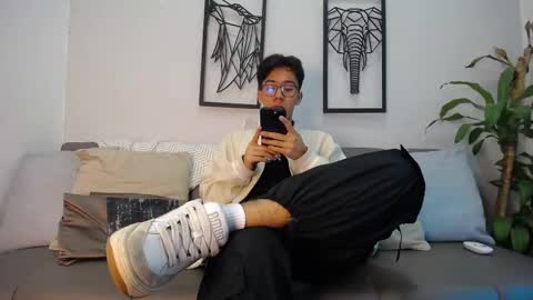 austinreeds online show from 10, 11, 2025