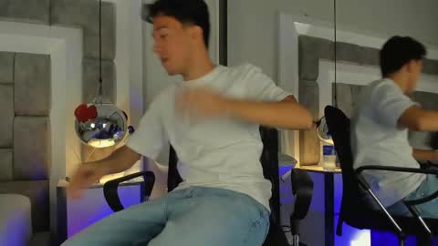 austinreeds online show from 9, 3, 2026