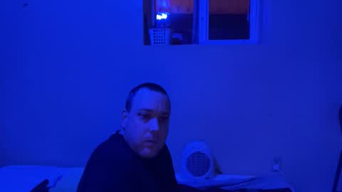 Snapshot of auz1812 chatting on 29, 11, 2025 Auz online show from 29, 11, 2025