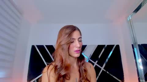 Snapshot of ava_fontana2 chatting on 7, 7, 2026 Ava Fontana online show from 7, 7, 2026