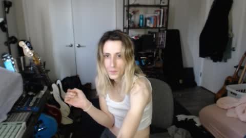 Snapshot of ava_reinhart_999 chatting on 10, 4, 2026 Ava online show from 10, 4, 2026