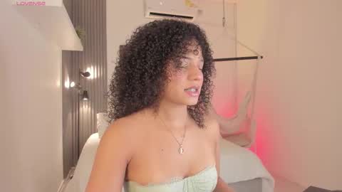 Snapshot of avalon_badger chatting on 1, 11, 2025 Avalon online show from 1, 11, 2025