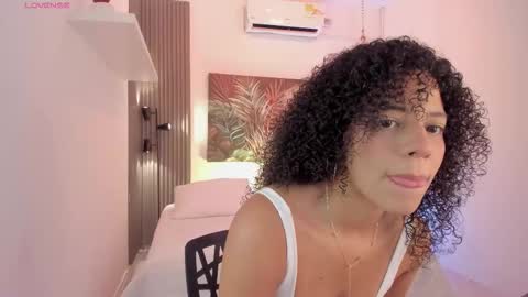 Snapshot of avalon_badger chatting on 5, 12, 2025 Avalon online show from 5, 12, 2025