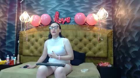 avanahomi online show from 10, 9, 2025