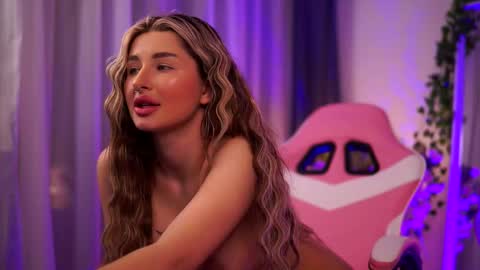 Snapshot of avashay chatting on 13, 2, 2025 Carina online show from 13, 2, 2025