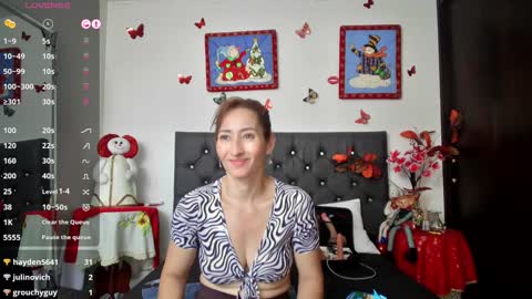 Snapshot of avatomas chatting on 25, 12, 2024 Ava Tomas online show from 25, 12, 2024