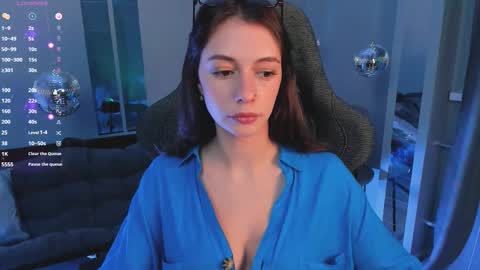 Avie online show from 21, 10, 2025