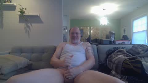 Snapshot of averagegreg chatting on 7, 2, 2026 Greg online show from 7, 2, 2026