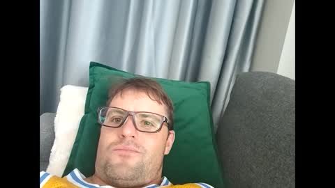 Snapshot of averagejoe2025 chatting on 3, 10, 2025 averagejoe2025 online show from 3, 10, 2025