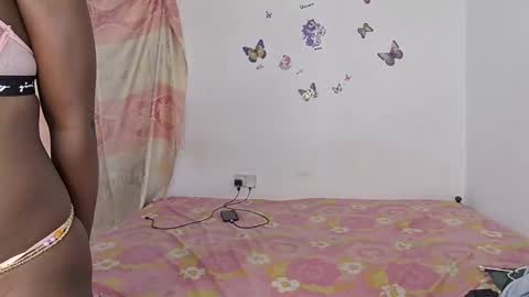 Snapshot of averrine chatting on 9, 4, 2026 averrine online show from 9, 4, 2026