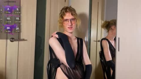 Alex online show from 8, 3, 2026