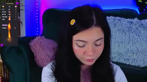 Snapshot of averywillow chatting on 8, 3, 2026 AveryWillow online show from 8, 3, 2026