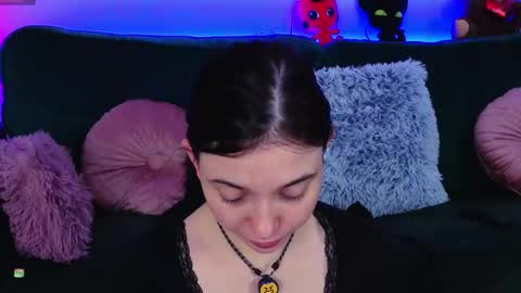 Snapshot of averywillow chatting on 5, 4, 2026 AveryWillow online show from 5, 4, 2026