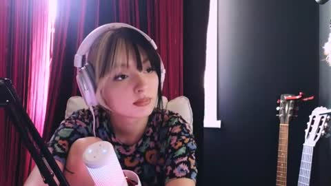 Snapshot of avi_nile chatting on 12, 7, 2026 Avriel online show from 12, 7, 2026
