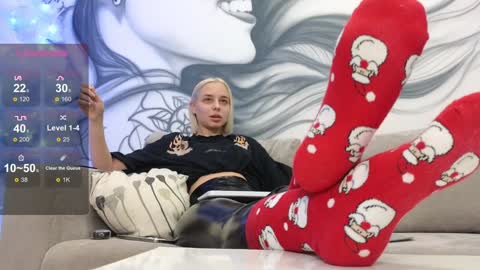 Snapshot of avr0ra chatting on 29, 12, 2024 Goddess Avrora online show from 29, 12, 2024