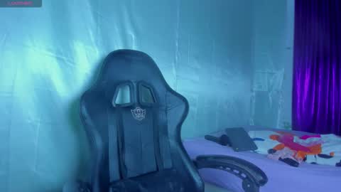 Snapshot of avril_jonson chatting on 8, 3, 2026 avril_jonson online show from 8, 3, 2026