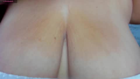 Snapshot of avril_jonson chatting on 21, 3, 2026 avril_jonson online show from 21, 3, 2026