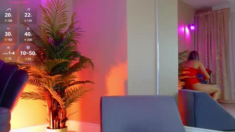 Snapshot of avrillcyrux chatting on 4, 11, 2025 AVRILL CYRUX online show from 4, 11, 2025