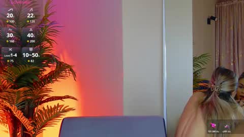 Snapshot of avrillcyrux chatting on 14, 11, 2025 AVRILL CYRUX online show from 14, 11, 2025