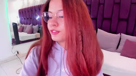 Snapshot of avrilwayne chatting on 5, 2, 2026 Avril online show from 5, 2, 2026