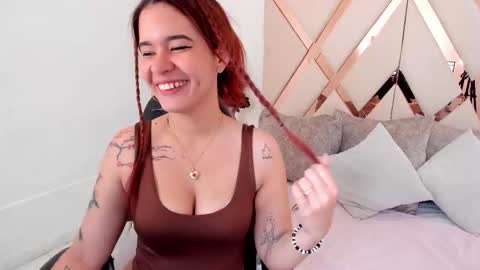 Snapshot of avrilwayne chatting on 6, 2, 2026 Avril online show from 6, 2, 2026