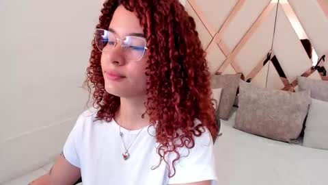 Snapshot of avrilwayne chatting on 9, 2, 2026 Avril online show from 9, 2, 2026