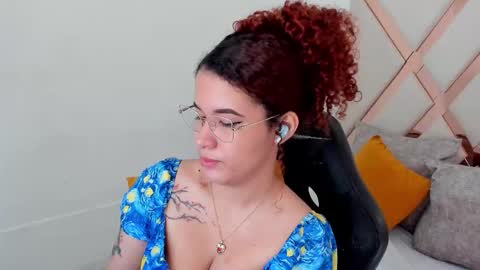 Snapshot of avrilwayne chatting on 3, 3, 2026 Avril online show from 3, 3, 2026