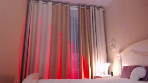 Avrora Inst online show from 20, 10, 2025