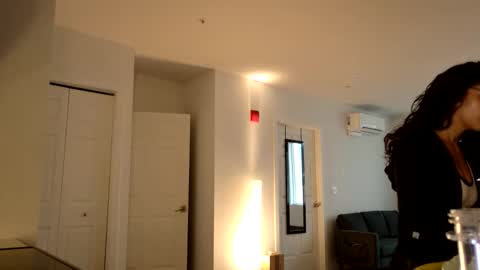 Avaia online show from 18, 2, 2026