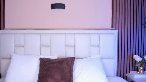 Avy  online show from 17, 4, 2026